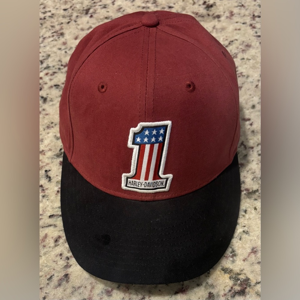 Harley Davidson Men’s #1 logo fitted cap